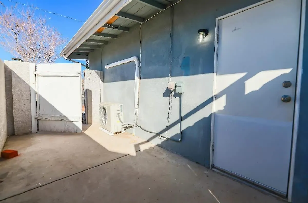 Urban Oasis Huge Unit Private Entry Apartment Las Vegas