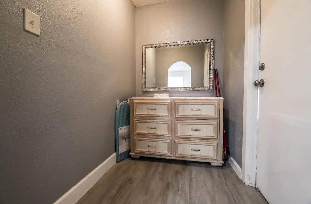Urban Oasis Huge Unit Private Entry Apartment Las Vegas 0*,  United States
